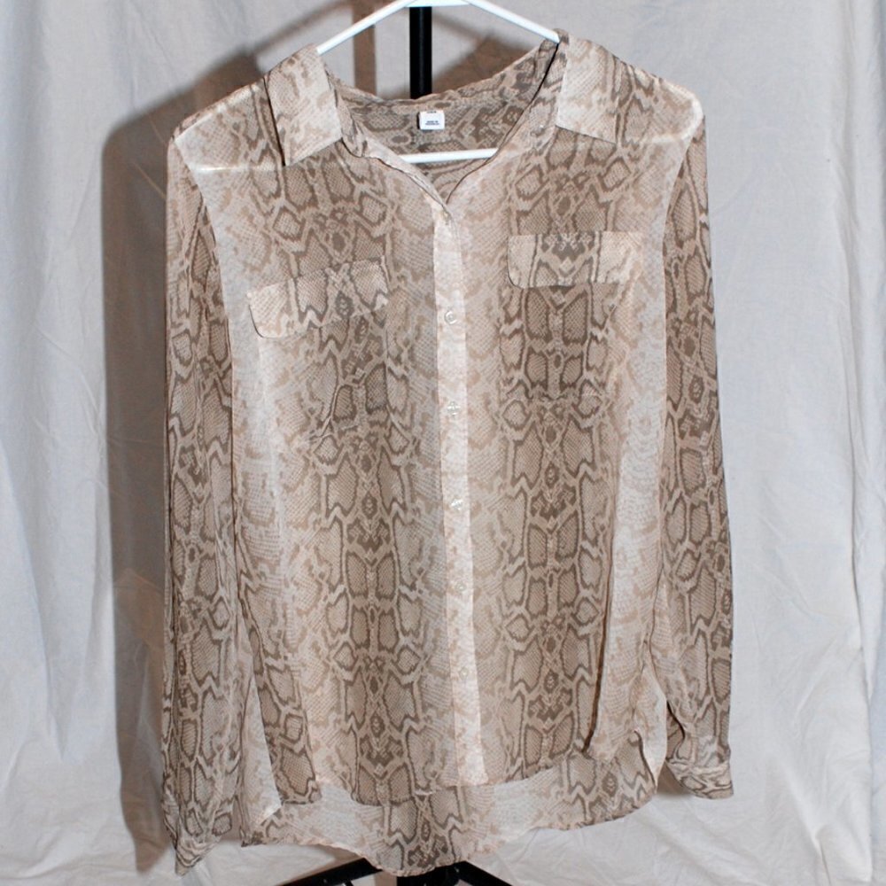Old Navy Womens Large Sheer Blouse Snakeskin Button Down EUC Long Sleeve - Picture 1 of 2